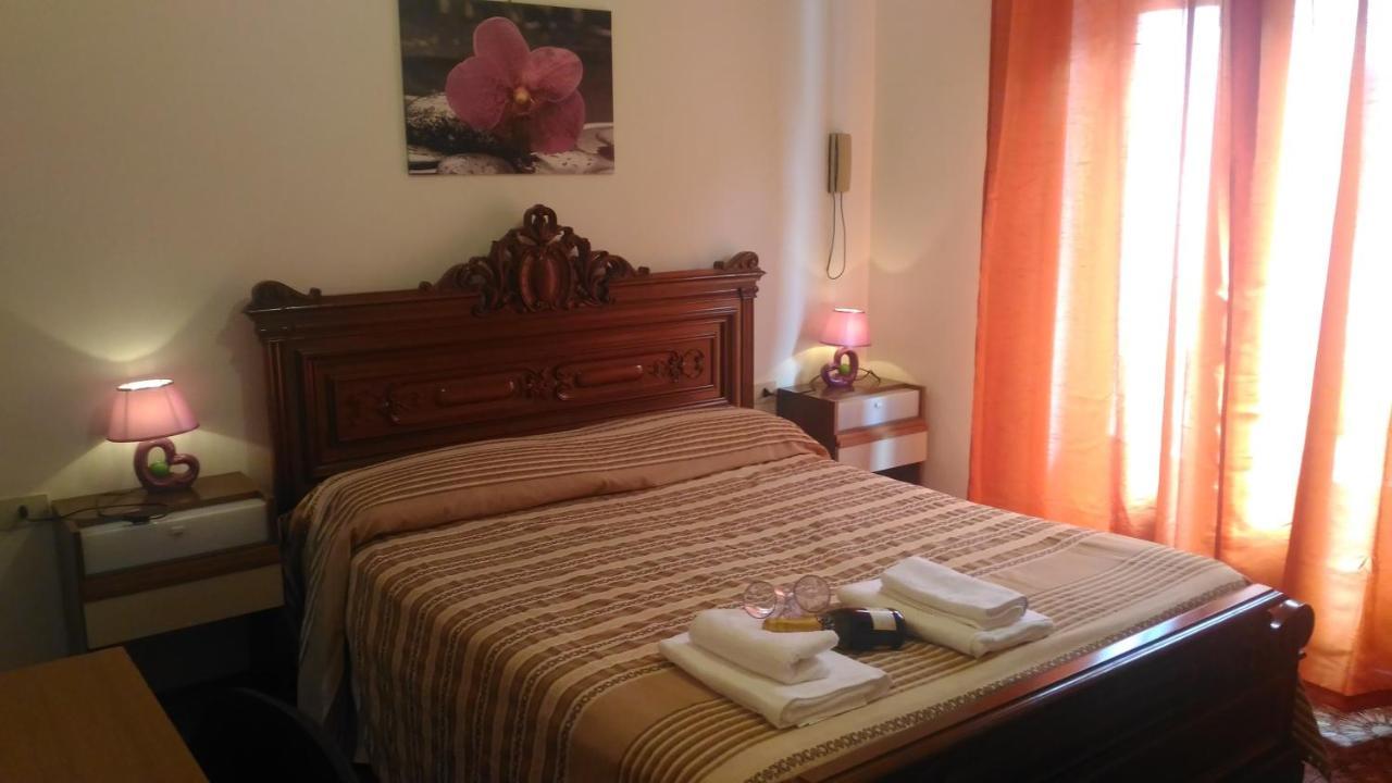 Hotel California Milazzo Exteriér fotografie