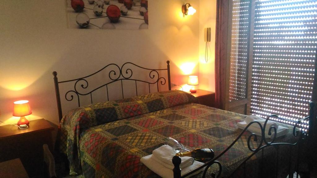 Hotel California Milazzo Exteriér fotografie